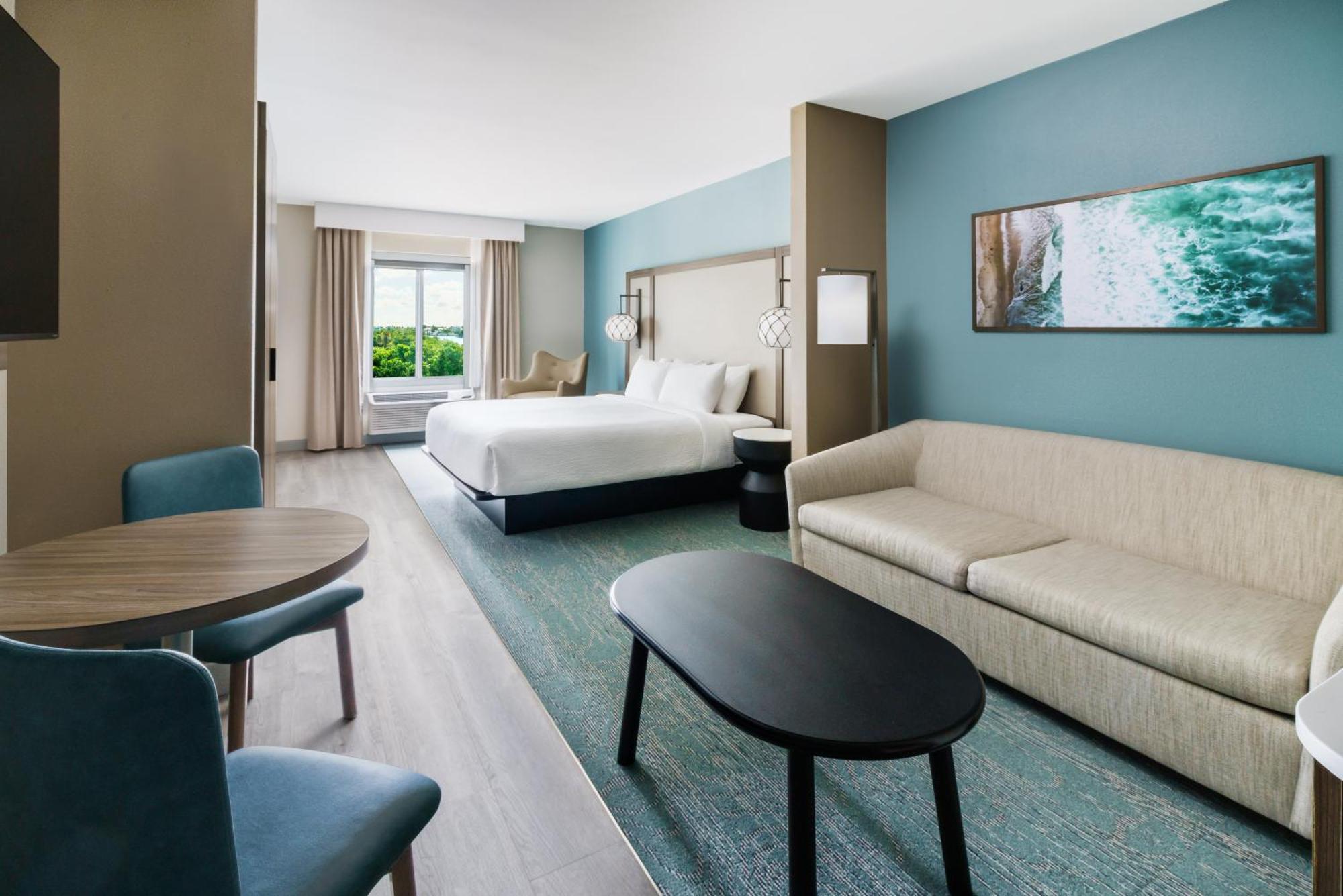 Fairfield By Marriott Inn & Suites Marathon Florida Keys Exterior photo
