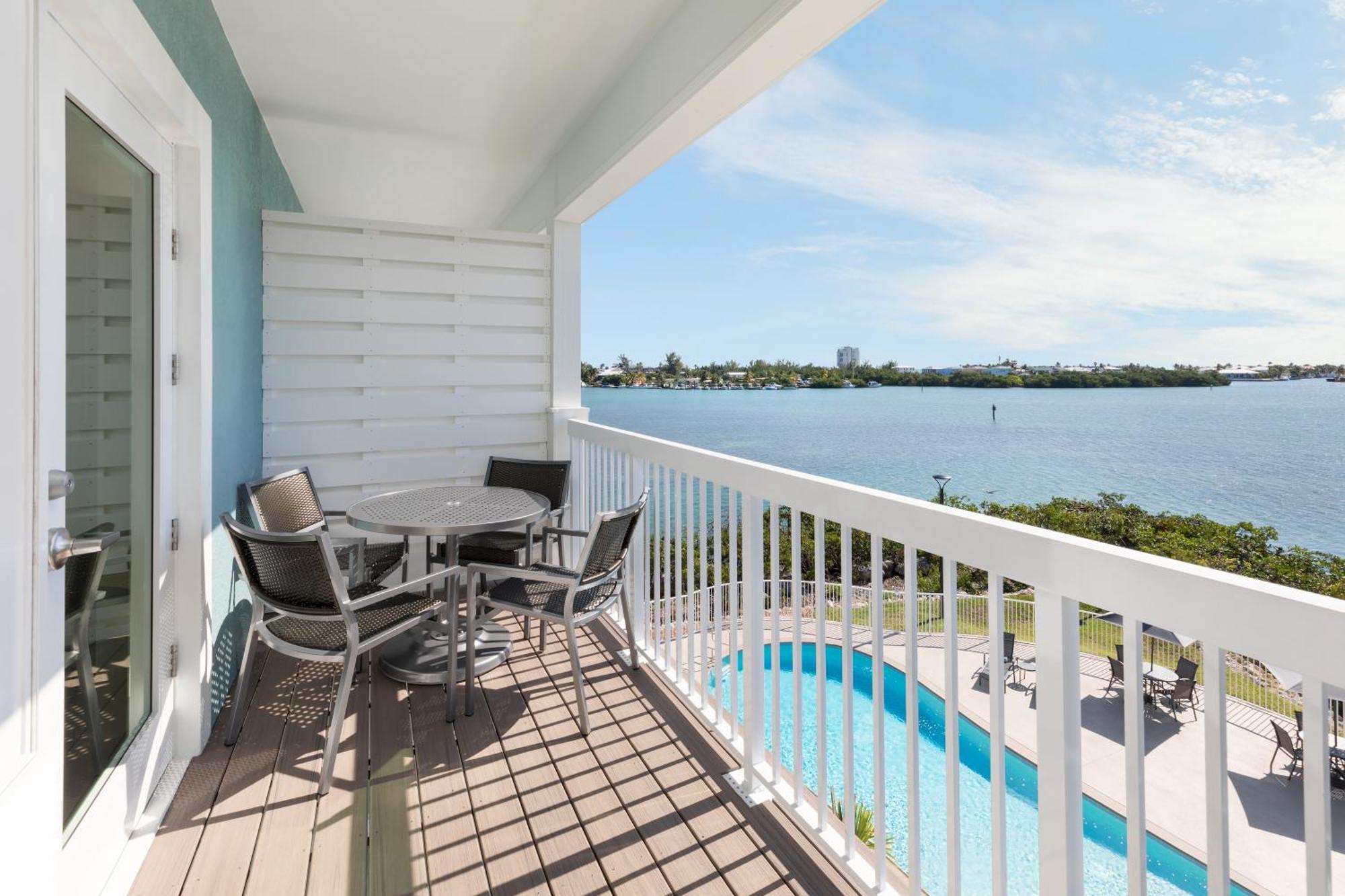 Fairfield By Marriott Inn & Suites Marathon Florida Keys Exterior photo